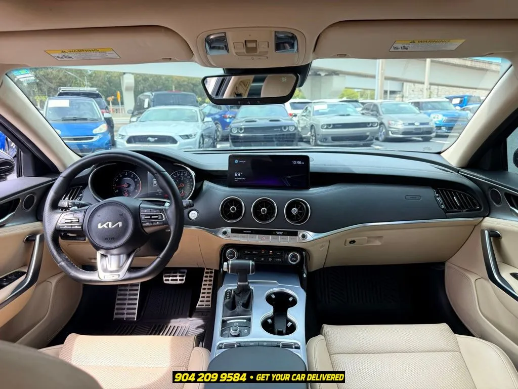 2022 Kia Stinger 37