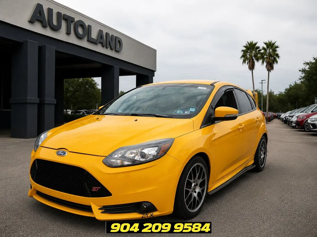 Orange 2013 Ford Focus ST for sale in Jacksonville, FL