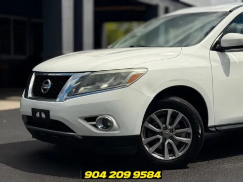 Photos of 2016 Nissan Pathfinder SV for sale in Jacksonville, FL at AUTOLAND