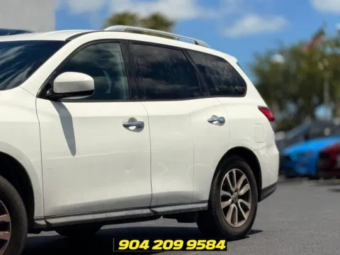 Photos of 2016 Nissan Pathfinder for sale in Jacksonville, FL at AUTOLAND