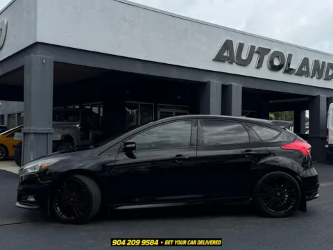 More photos of 2018 Ford Focus ST at AUTOLAND, FL