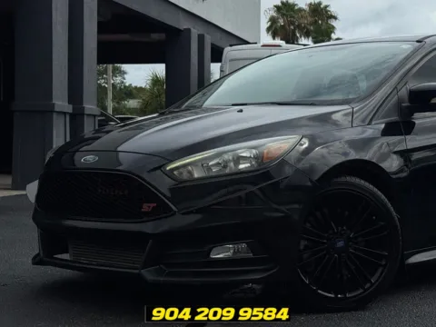 Photos of 2018 Ford Focus ST for sale in Jacksonville, FL at AUTOLAND