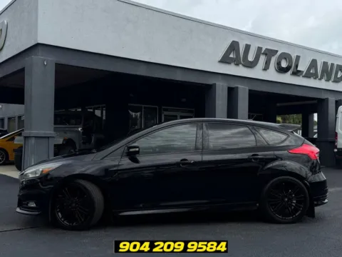 More photos of 2018 Ford Focus ST at AUTOLAND, FL