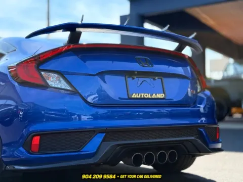 More photos of 2017 Honda Civic Si at AUTOLAND, FL