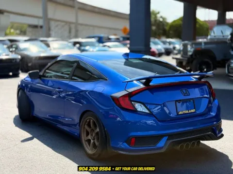 More photos of 2017 Honda Civic Si at AUTOLAND, FL