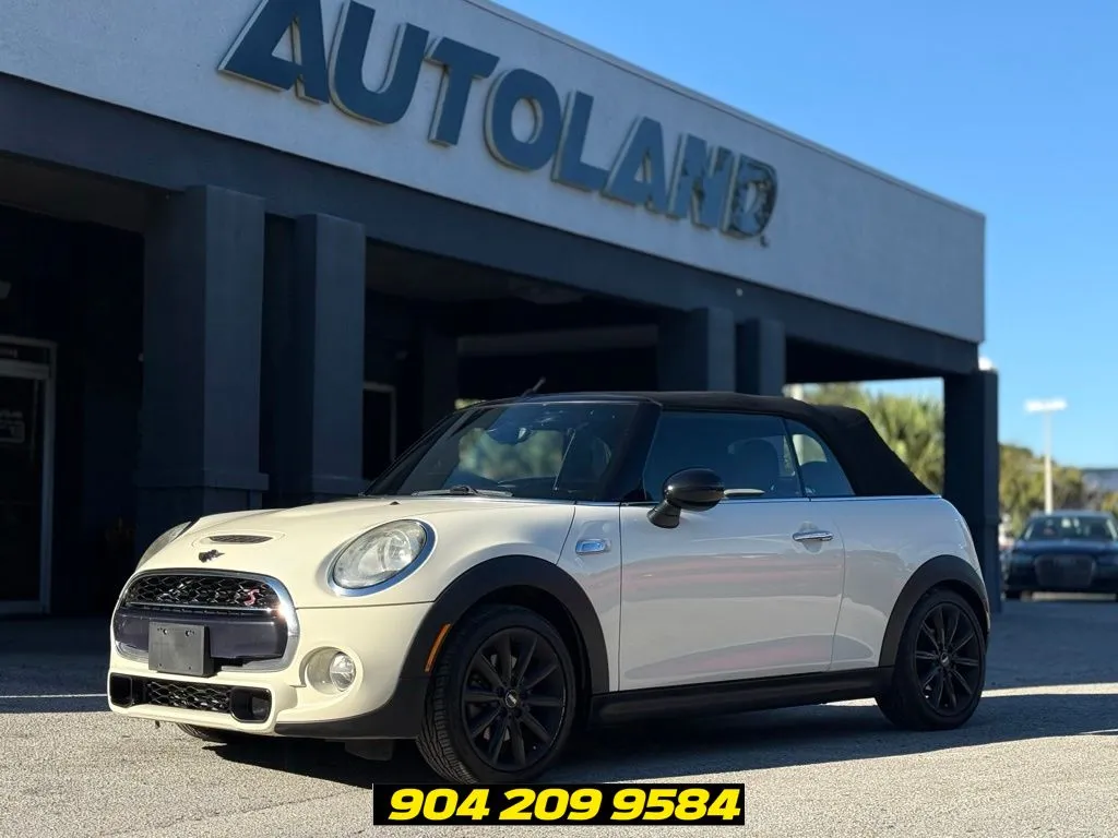2017 MINI Cooper S Convertible's photo