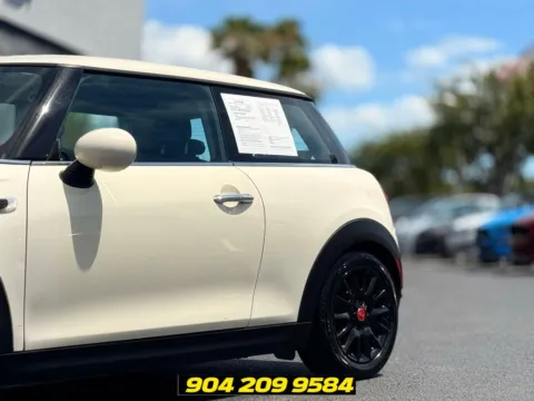 More photos of 2018 MINI Cooper at AUTOLAND, FL