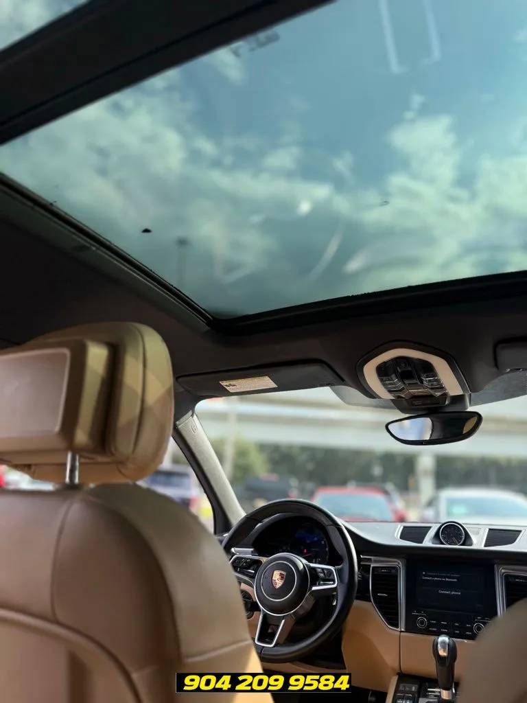 2018 Porsche Macan Base - Photo 17