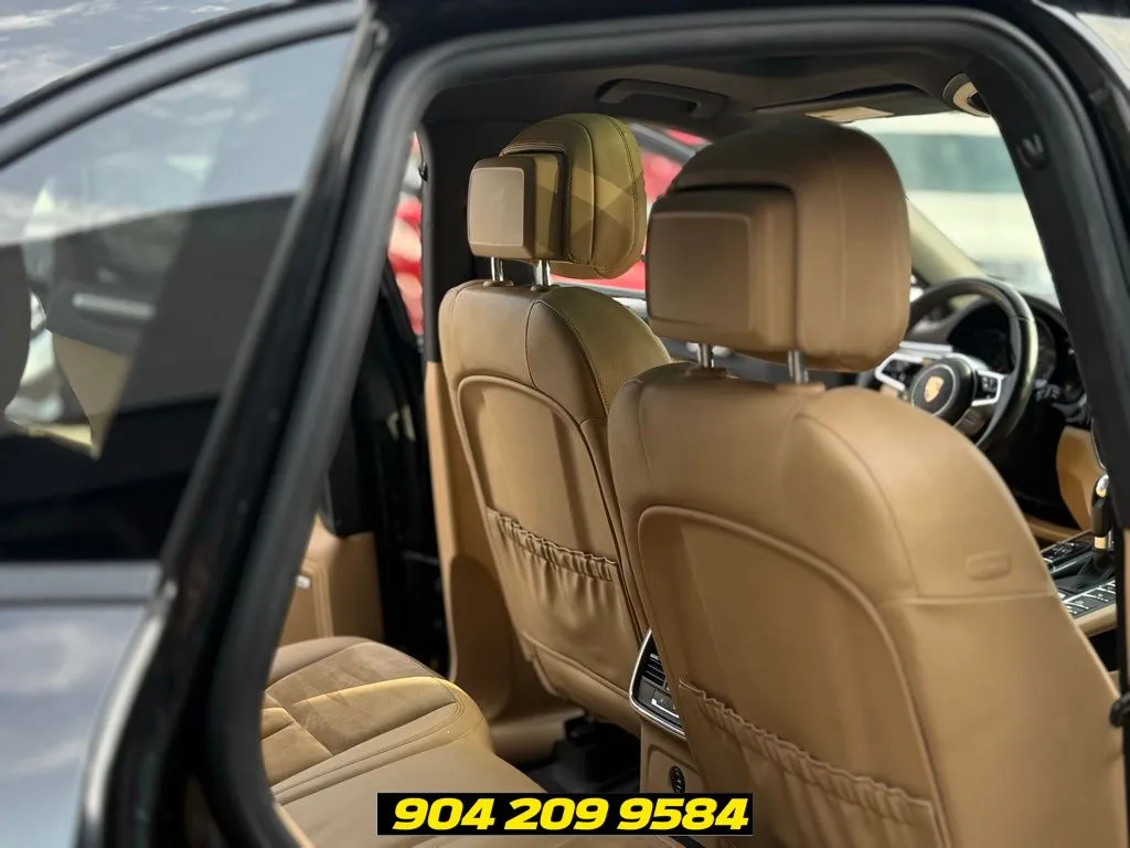 2018 Porsche Macan Base - Photo 30