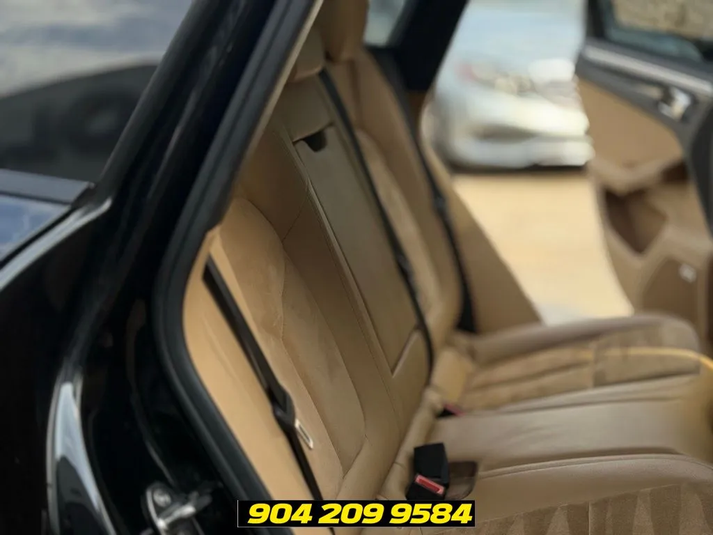 2018 Porsche Macan Base - Photo 29