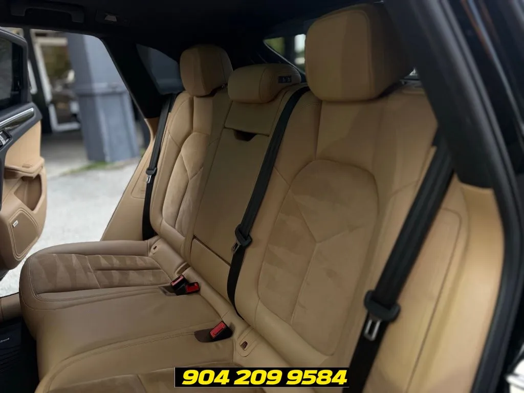 2018 Porsche Macan Base - Photo 27