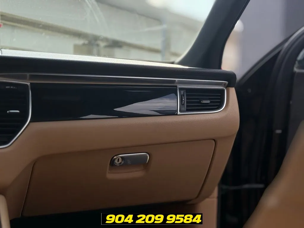 2018 Porsche Macan Base - Photo 14