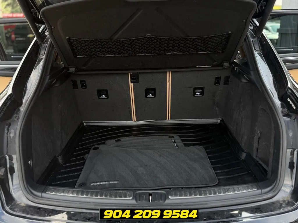 2018 Porsche Macan Base - Photo 26