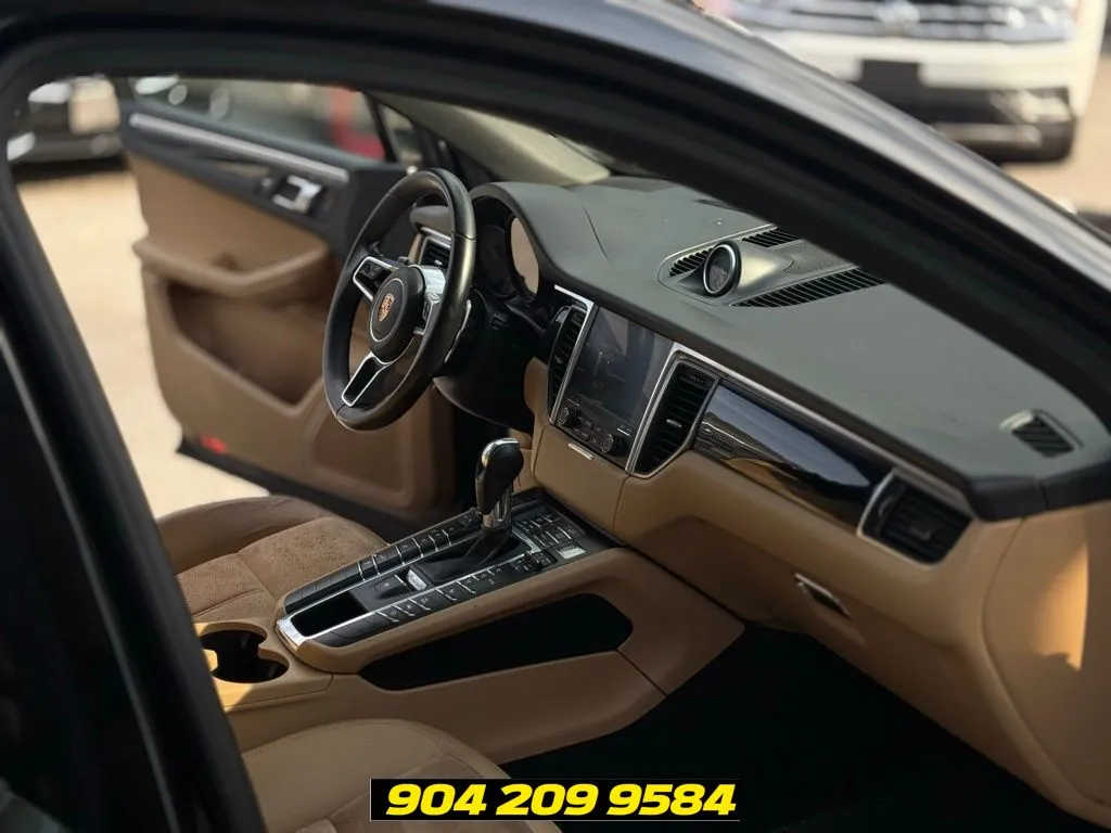 2018 Porsche Macan Base - Photo 32