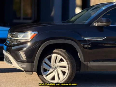 Photos of 2021 Volkswagen Atlas Cross Sport 2.0T SE w/Technology for sale in Jacksonville, FL at AUTOLAND