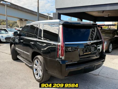 More photos of 2019 Cadillac Escalade Luxury at AUTOLAND, FL