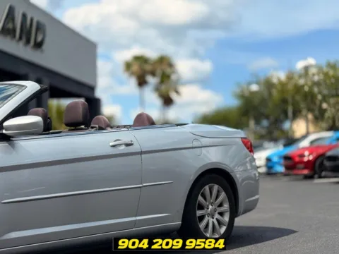 More photos of 2012 Chrysler 200 Touring at AUTOLAND, FL