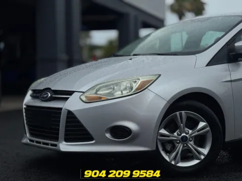 Photos of 2014 Ford Focus SE for sale in Jacksonville, FL at AUTOLAND