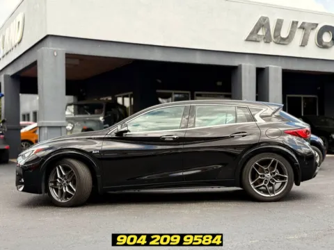 More photos of 2017 INFINITI QX30 Sport at AUTOLAND, FL