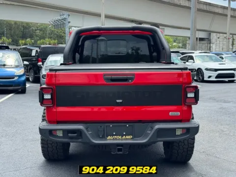 More photos of 2022 Jeep Gladiator Overland at AUTOLAND, FL