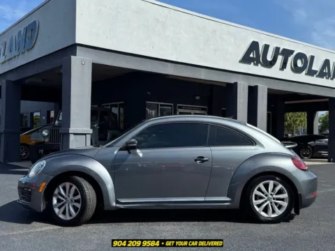 More photos of 2017 Volkswagen Beetle 1.8T Classic at AUTOLAND, FL