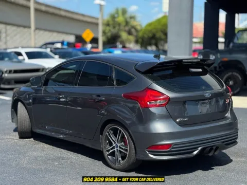 More photos of 2018 Ford Focus ST at AUTOLAND, FL