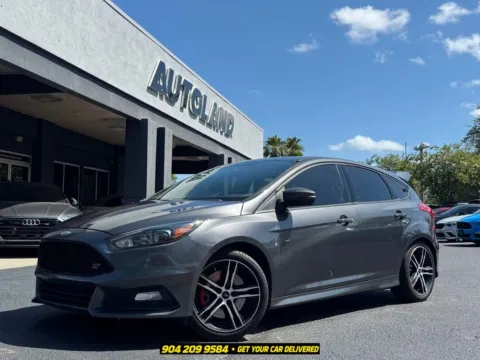 Gray 2018 Ford Focus ST for sale in Jacksonville, FL