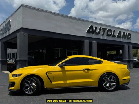 More photos of 2017 Ford Mustang Shelby GT350 at AUTOLAND, FL