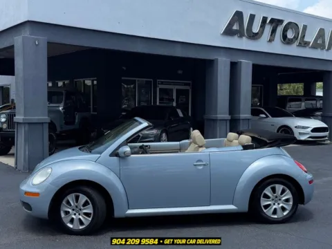 More photos of 2010 Volkswagen Beetle 2.5L at AUTOLAND, FL