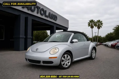 White 2010 Volkswagen Beetle 2.5L for sale in Jacksonville, FL