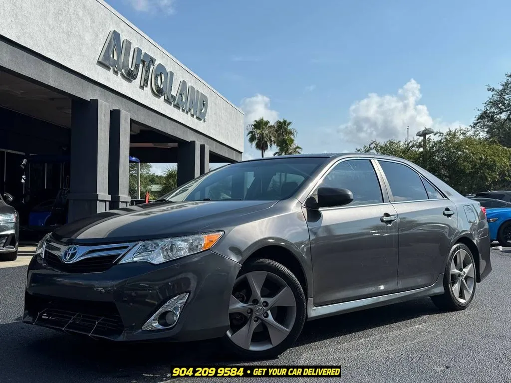 Gray 2012 Toyota Camry SE for sale in Jacksonville, FL