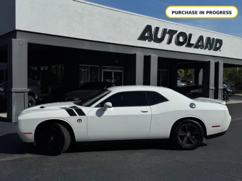 More photos of 2015 Dodge Challenger SXT at AUTOLAND, FL