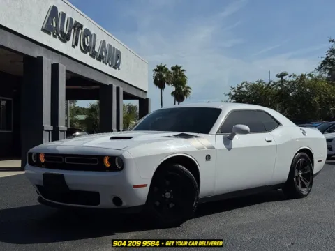 White 2015 Dodge Challenger SXT for sale in Jacksonville, FL