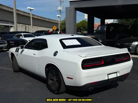 More photos of 2015 Dodge Challenger SXT at AUTOLAND, FL