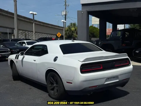 More photos of 2015 Dodge Challenger SXT at AUTOLAND, FL
