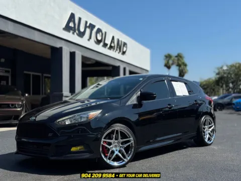 Black 2018 Ford Focus ST for sale in Jacksonville, FL