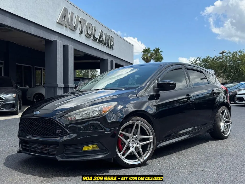Black 2018 Ford Focus ST for sale in Jacksonville, FL