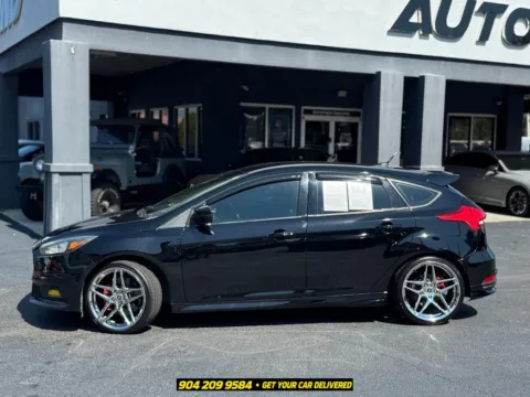 More photos of 2018 Ford Focus ST at AUTOLAND, FL