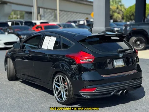 More photos of 2018 Ford Focus ST at AUTOLAND, FL