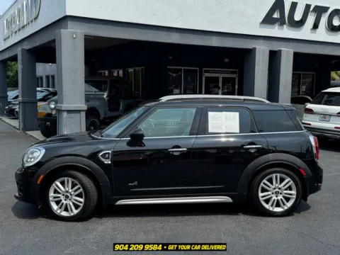 More photos of 2019 MINI Cooper S Countryman Signature at AUTOLAND, FL