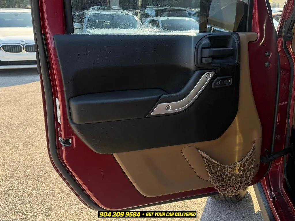 2013 Jeep Wrangler Unlimited Rubicon - Photo 8