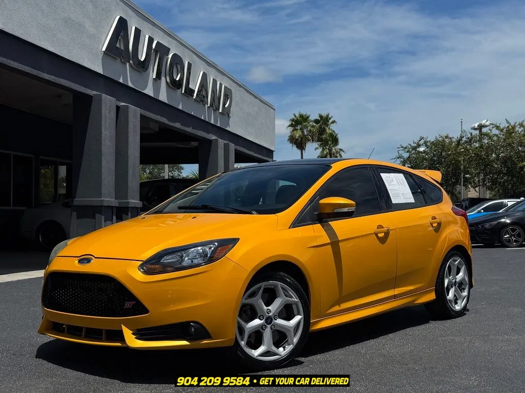 Orange 2014 Ford Focus ST for sale in Jacksonville, FL