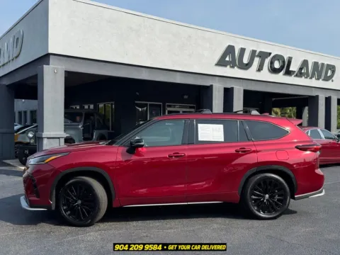 More photos of 2023 Toyota Highlander XSE at AUTOLAND, FL