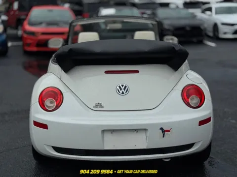 More photos of 2007 Volkswagen Beetle Triple White at AUTOLAND, FL