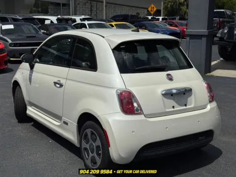 More photos of 2016 Fiat 500e Battery Electric at AUTOLAND, FL
