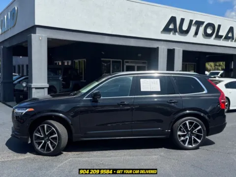 More photos of 2022 Volvo XC90 T6 Momentum at AUTOLAND, FL