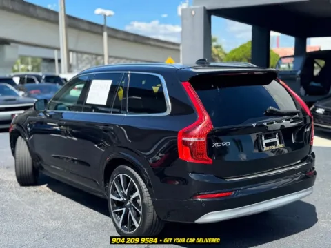 More photos of 2022 Volvo XC90 T6 Momentum at AUTOLAND, FL