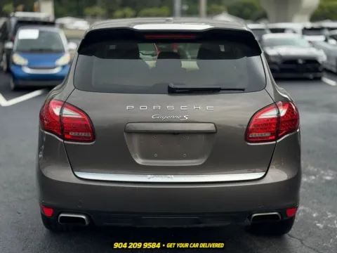 More photos of 2014 Porsche Cayenne S Hybrid at AUTOLAND, FL