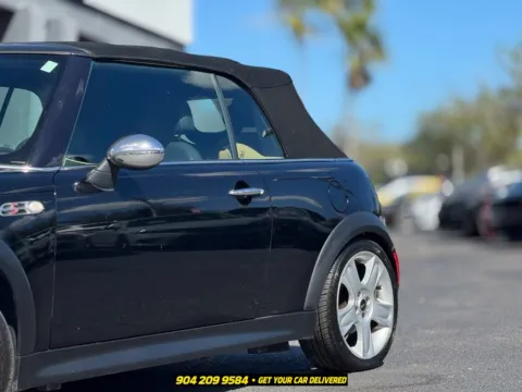 More photos of 2005 MINI Cooper S at AUTOLAND, FL