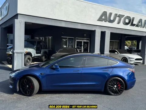 More photos of 2022 Tesla Model 3 Performance at AUTOLAND, FL